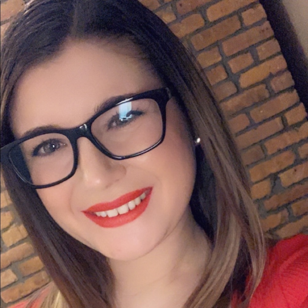 Meet your Posher, Meagan